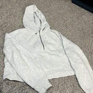 Lululemon Gray S/M Scuba Sweatshirt 1/4 zip